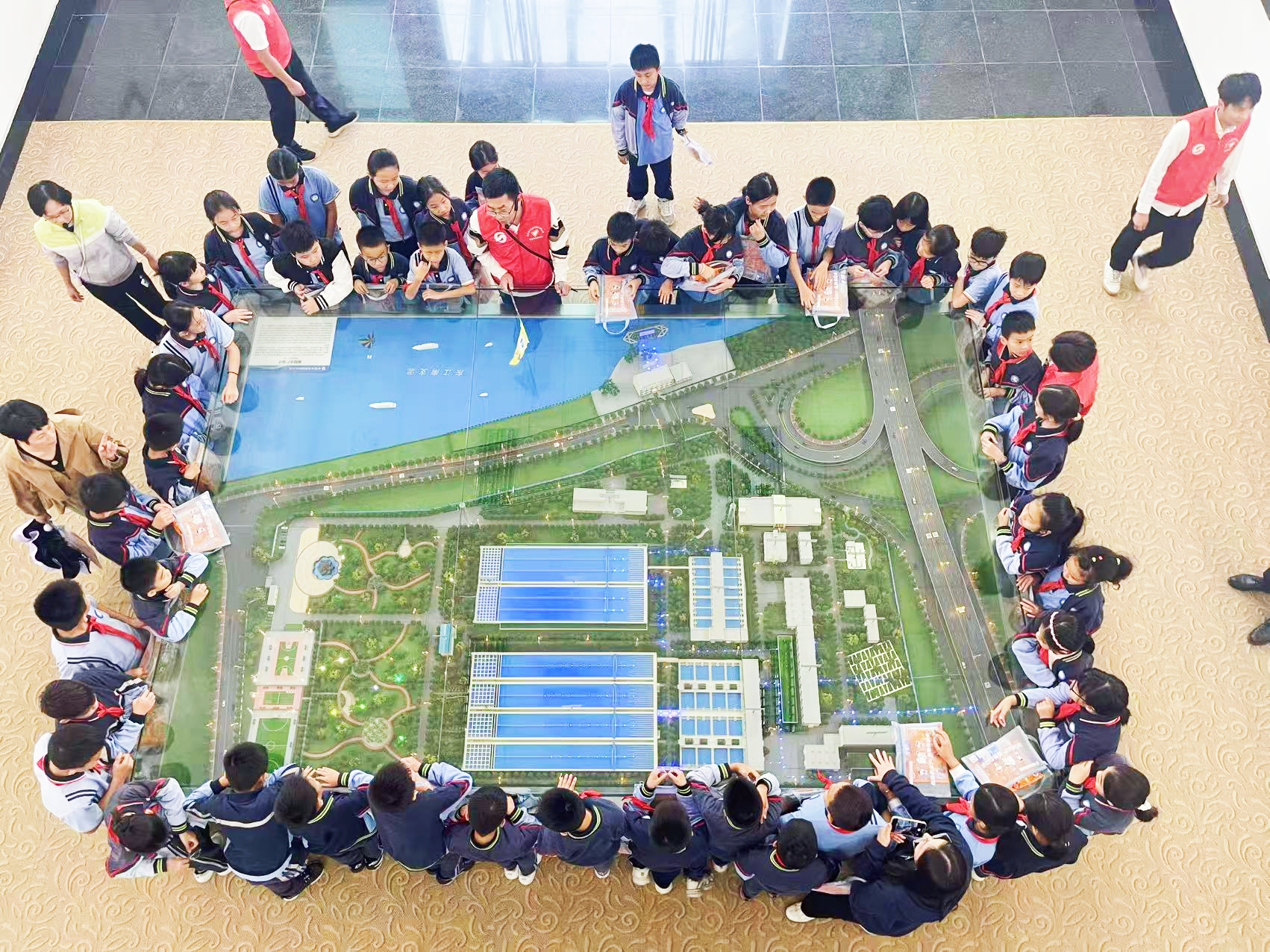 望牛墩镇实验小学 (2).jpg
